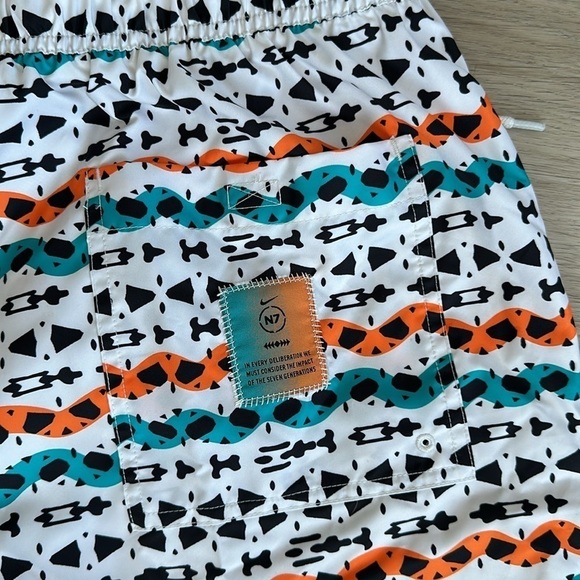 Nike Club N7
Men's Flow Shorts - Picture 11 of 12